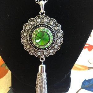 COPY - Beautiful long Snap necklace with 30” chain.